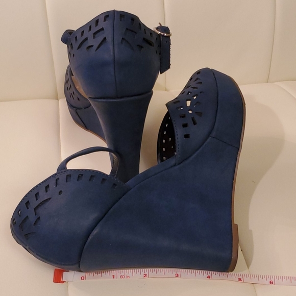 Royal blue wedges - Picture 2 of 8